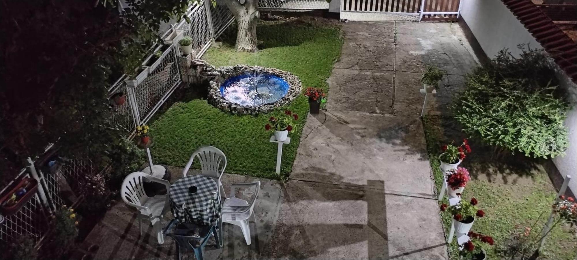 Ferienwohnung Sobe Lara Donji Milanovac Exterior foto