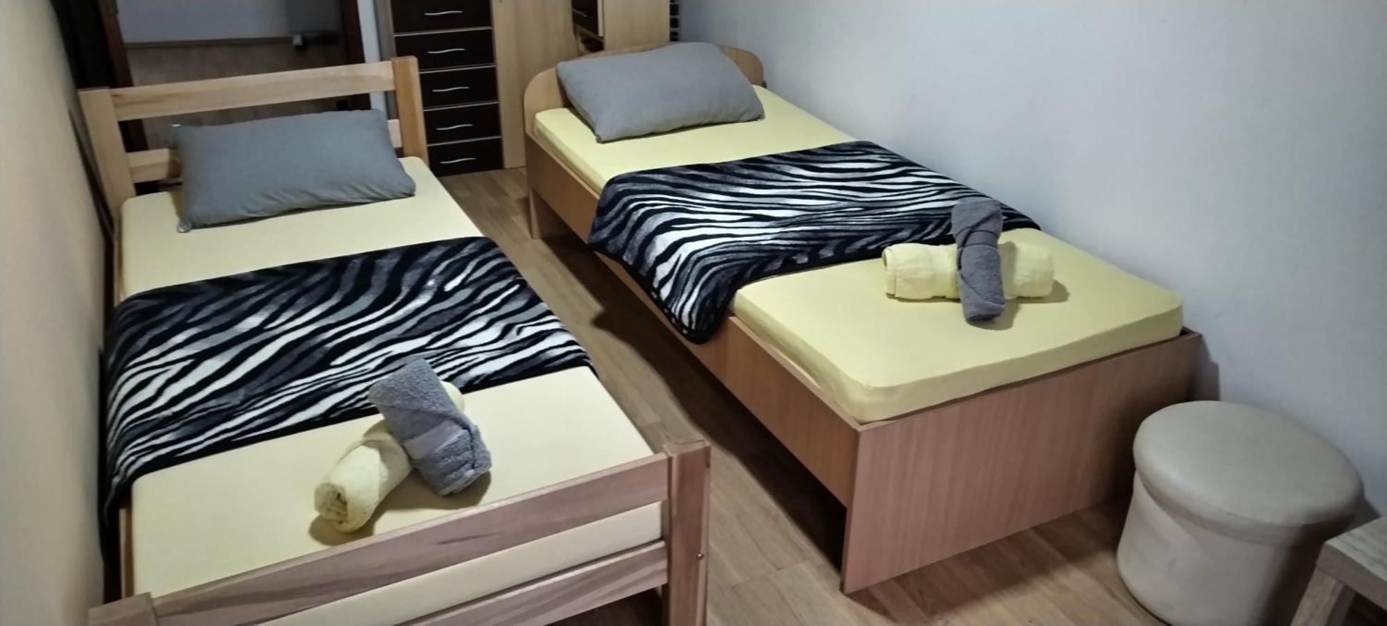 Ferienwohnung Sobe Lara Donji Milanovac Exterior foto