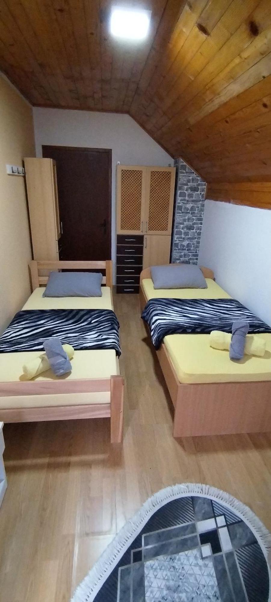 Ferienwohnung Sobe Lara Donji Milanovac Exterior foto